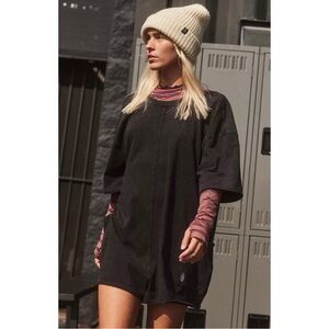 Free People Movement Hot Shot Tee Romper Oversized Faded Black Size M NWT